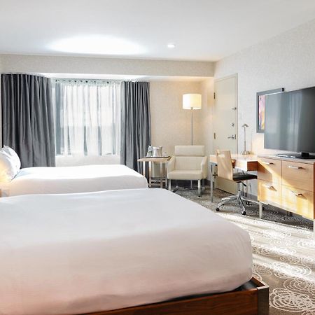Hotel Hilton Montreal/Laval Exterior foto